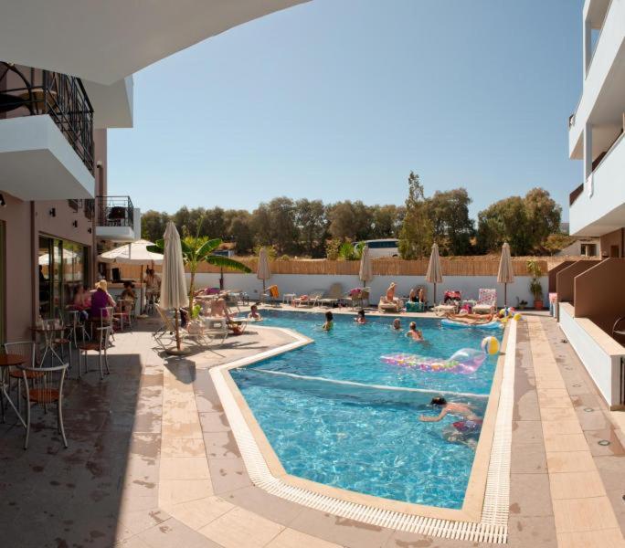 Stella-Katrin Hotel Platanés Exterior foto